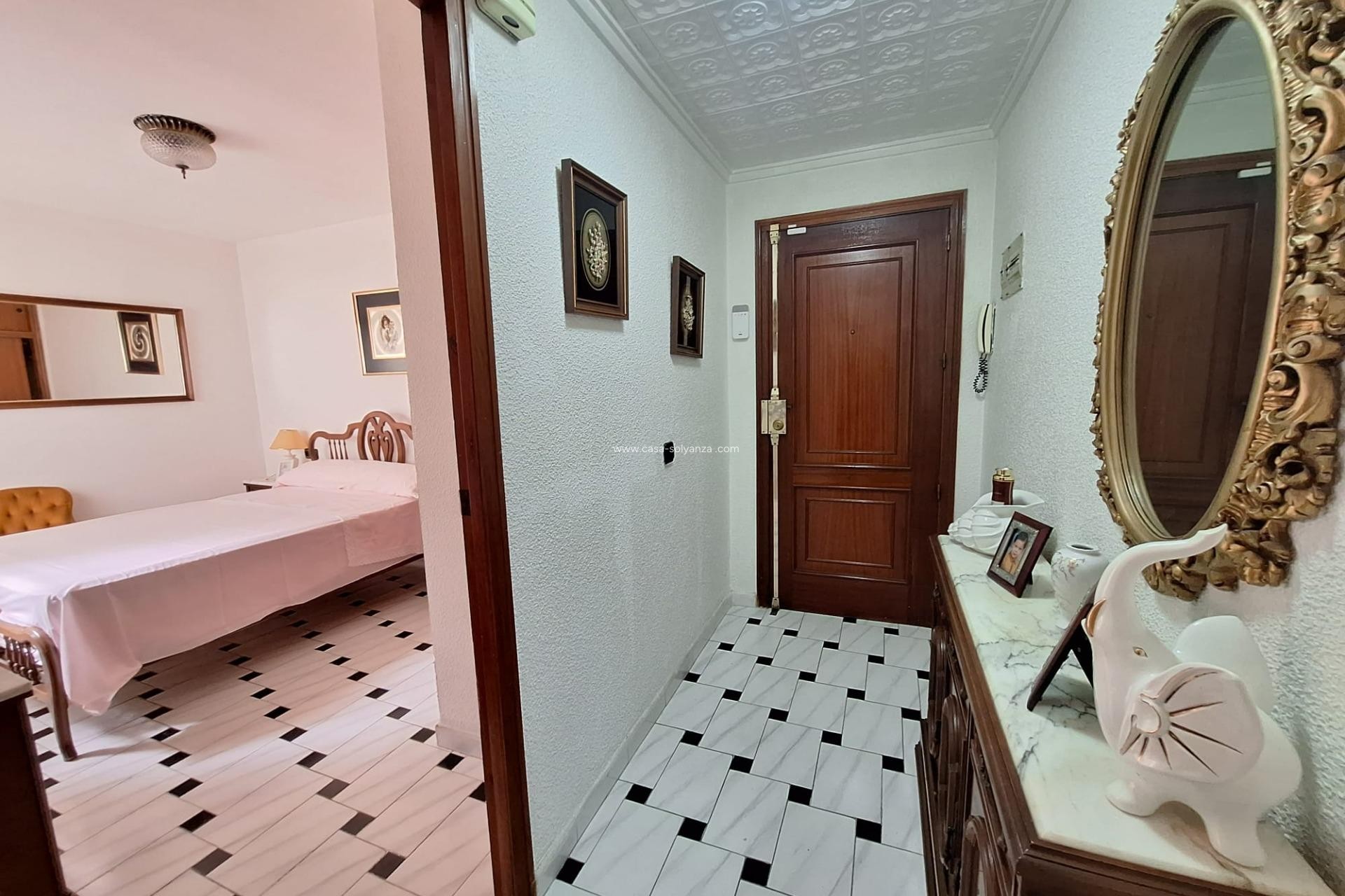 Herverkoop - Appartement / flat - Torrevieja - Playa del Acequión