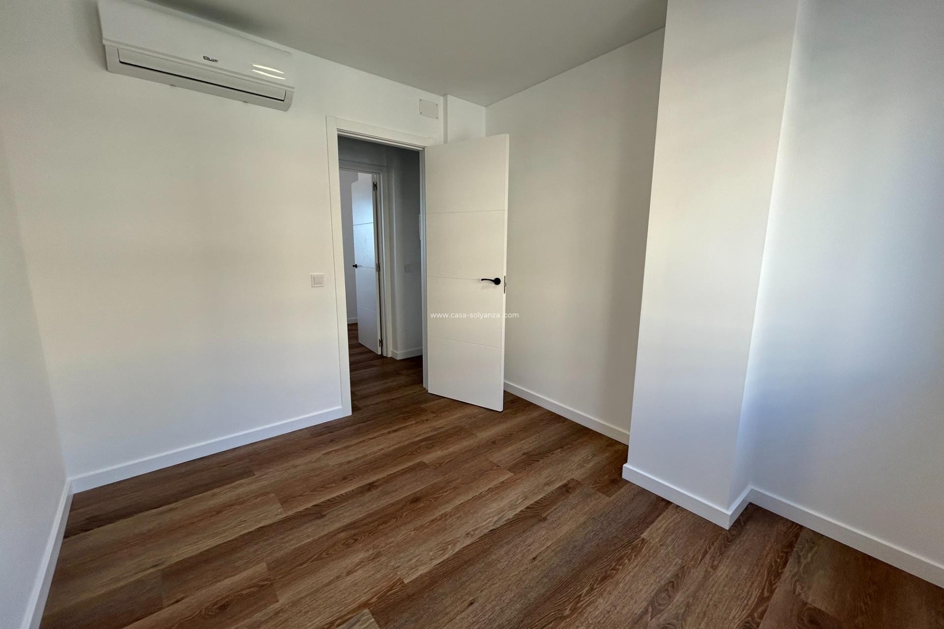 Herverkoop - Appartement / flat - Torrevieja - Playa del Acequión