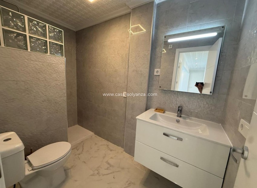 Herverkoop - Appartement / flat - Torrevieja - Playa del Acequión