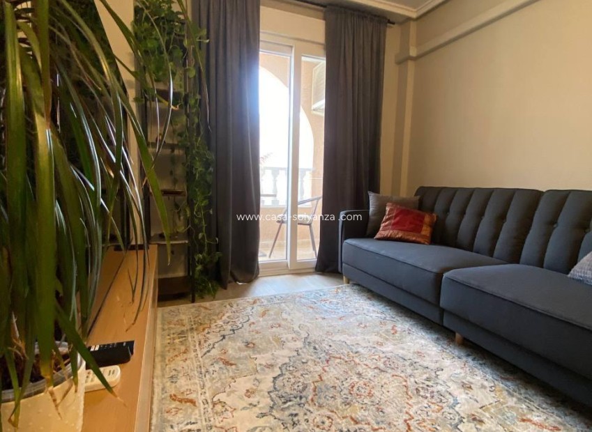 Herverkoop - Appartement / flat - Torrevieja - Playa del Cura