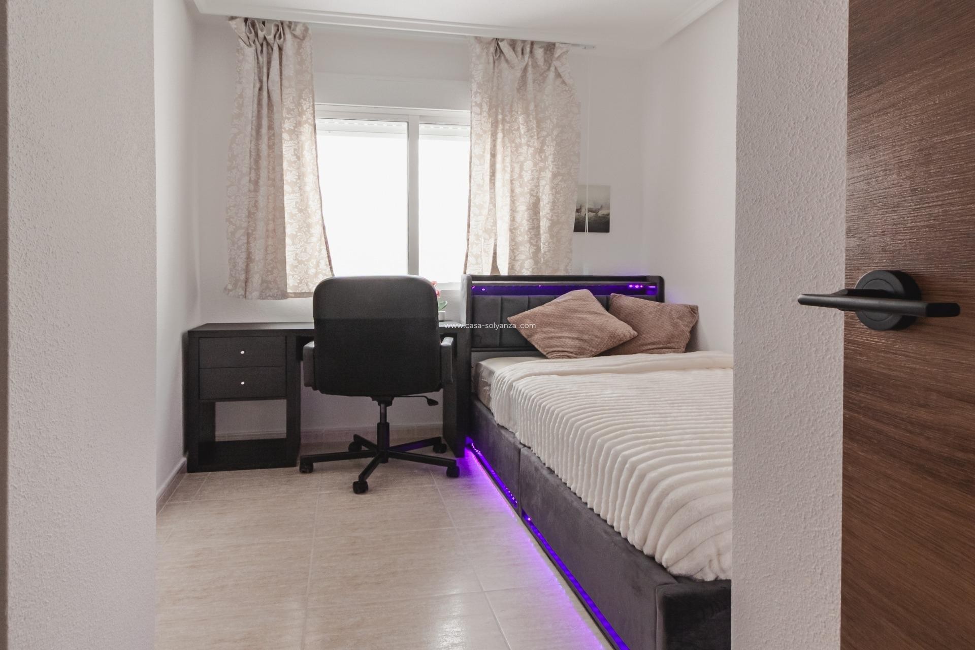 Herverkoop - Appartement / flat - Torrevieja - Playa del Cura