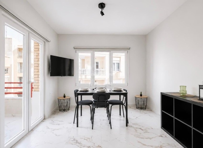 Herverkoop - Appartement / flat - Torrevieja - Playa del Cura