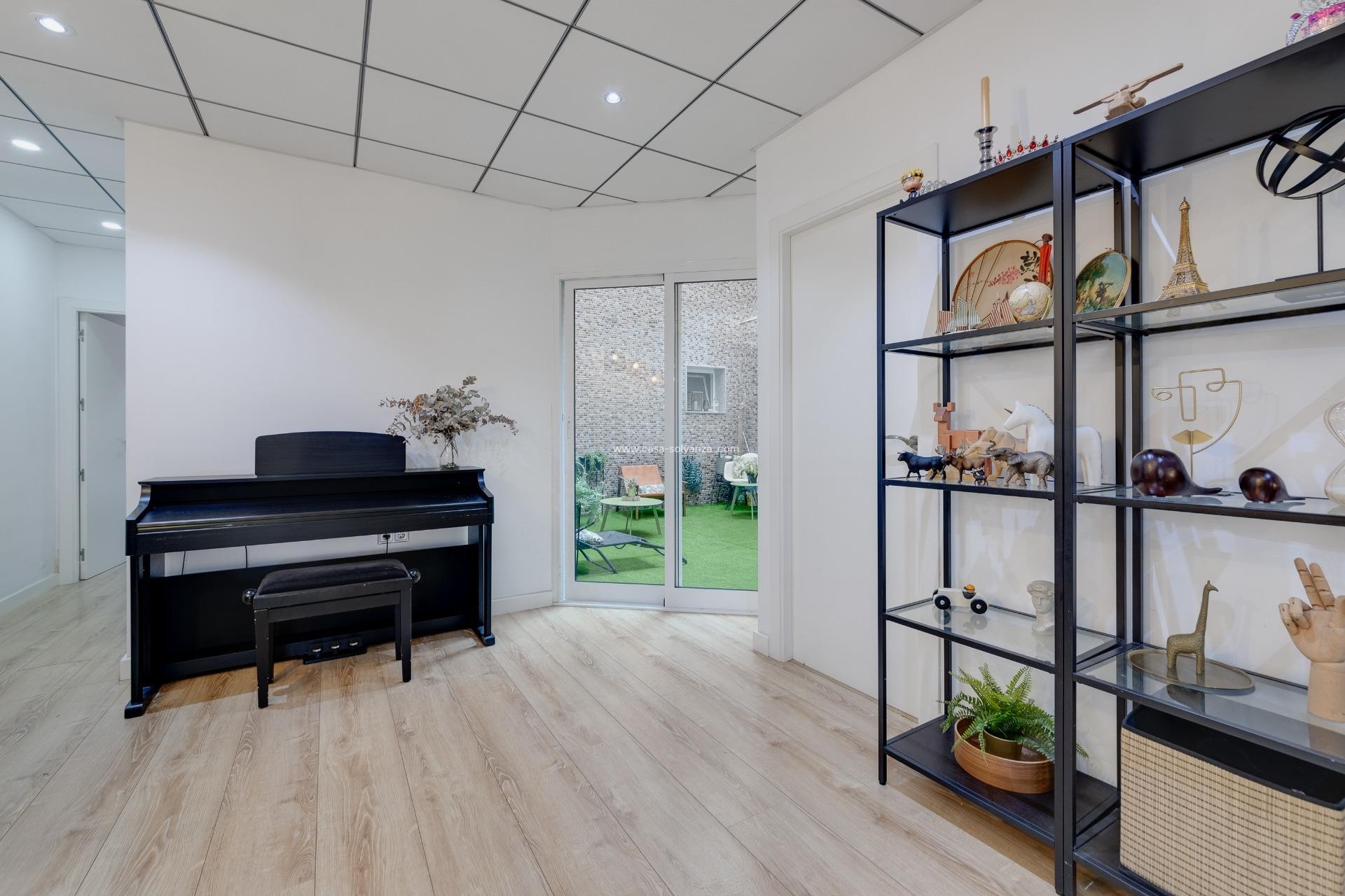 Herverkoop - Appartement / flat - Torrevieja - Playa del Cura