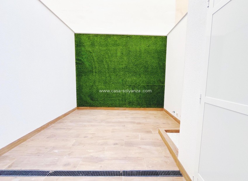 Herverkoop - Appartement / flat - Torrevieja - Playa del Cura