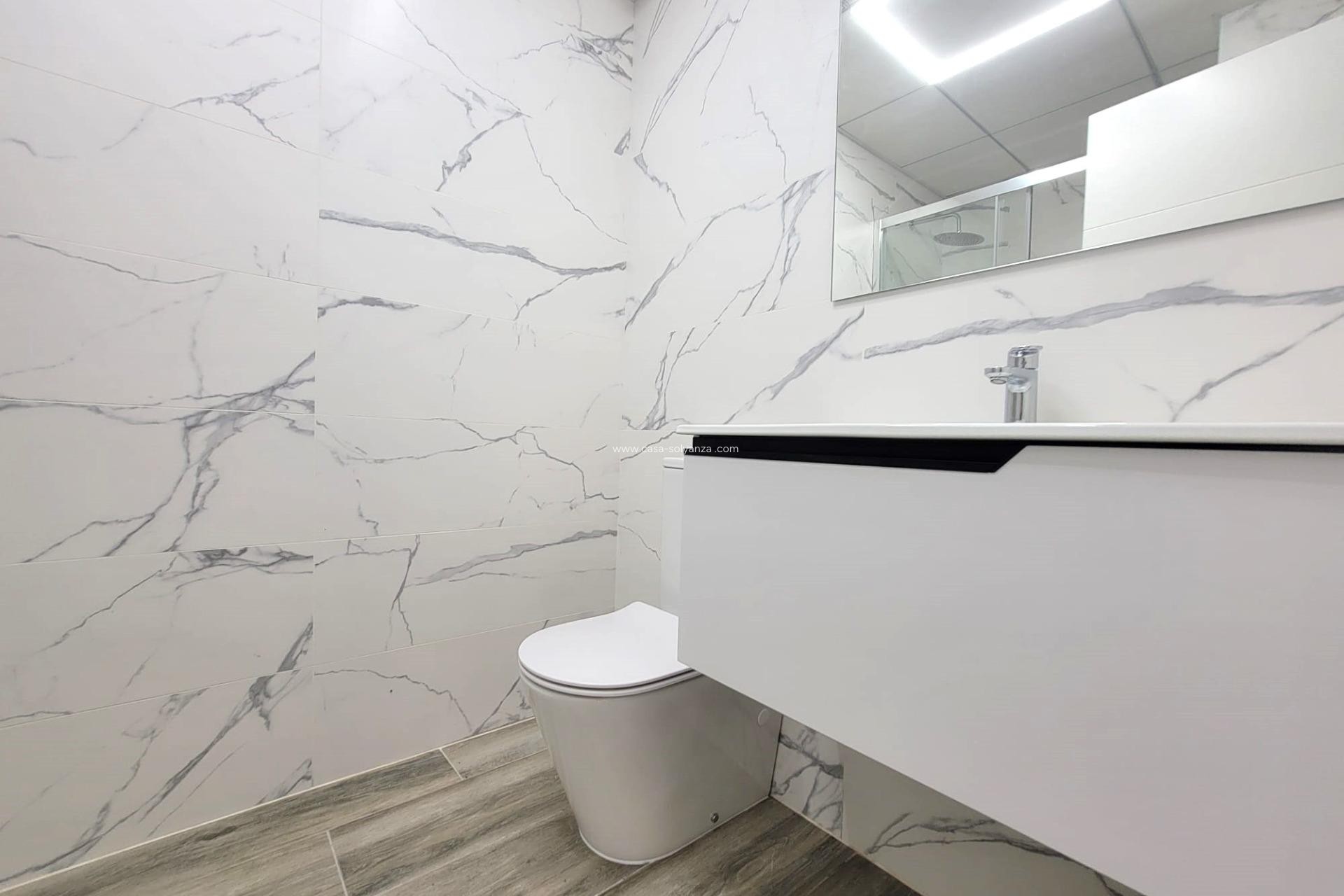 Herverkoop - Appartement / flat - Torrevieja - Playa del Cura