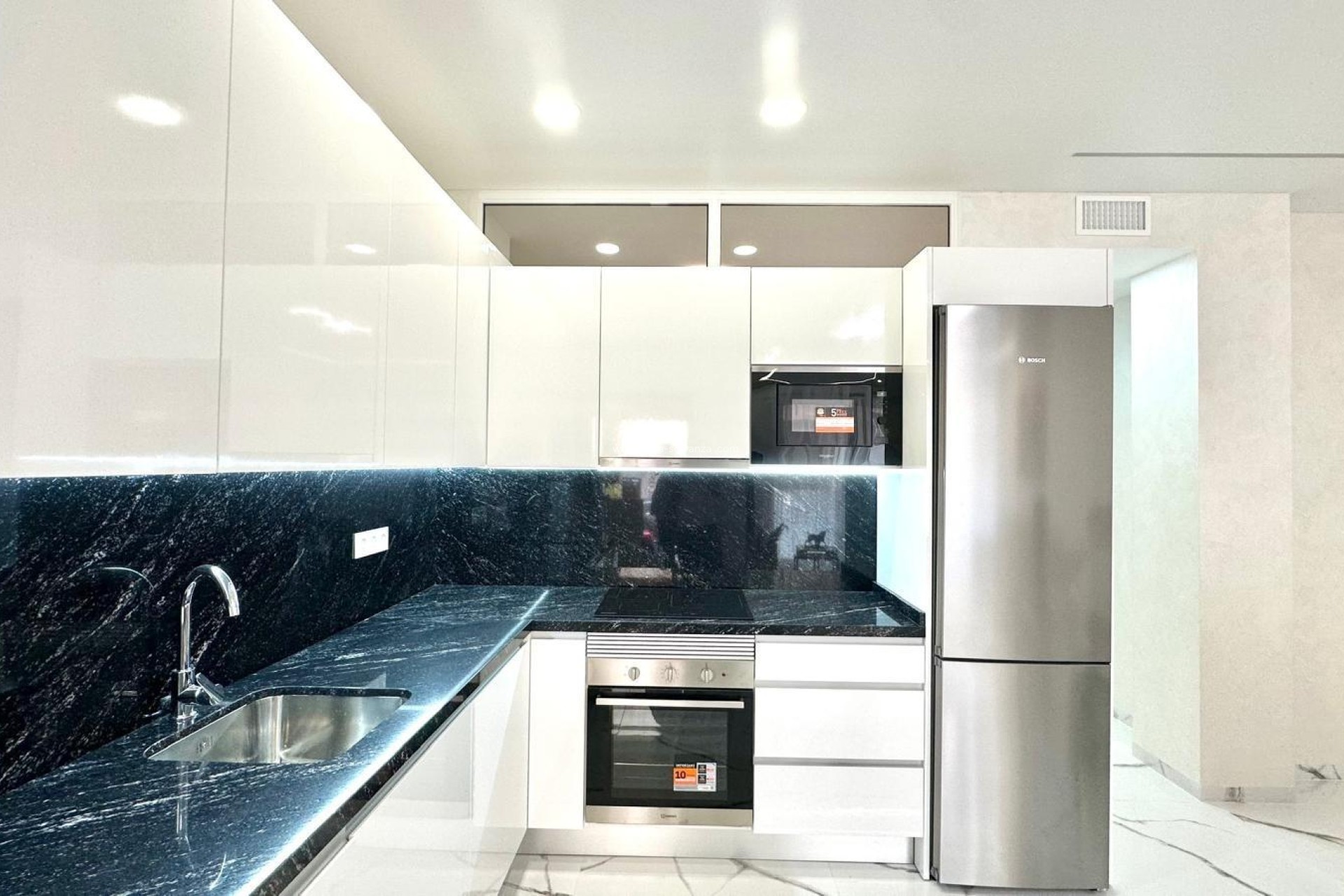 Herverkoop - Appartement / flat - Torrevieja - Playa del Cura