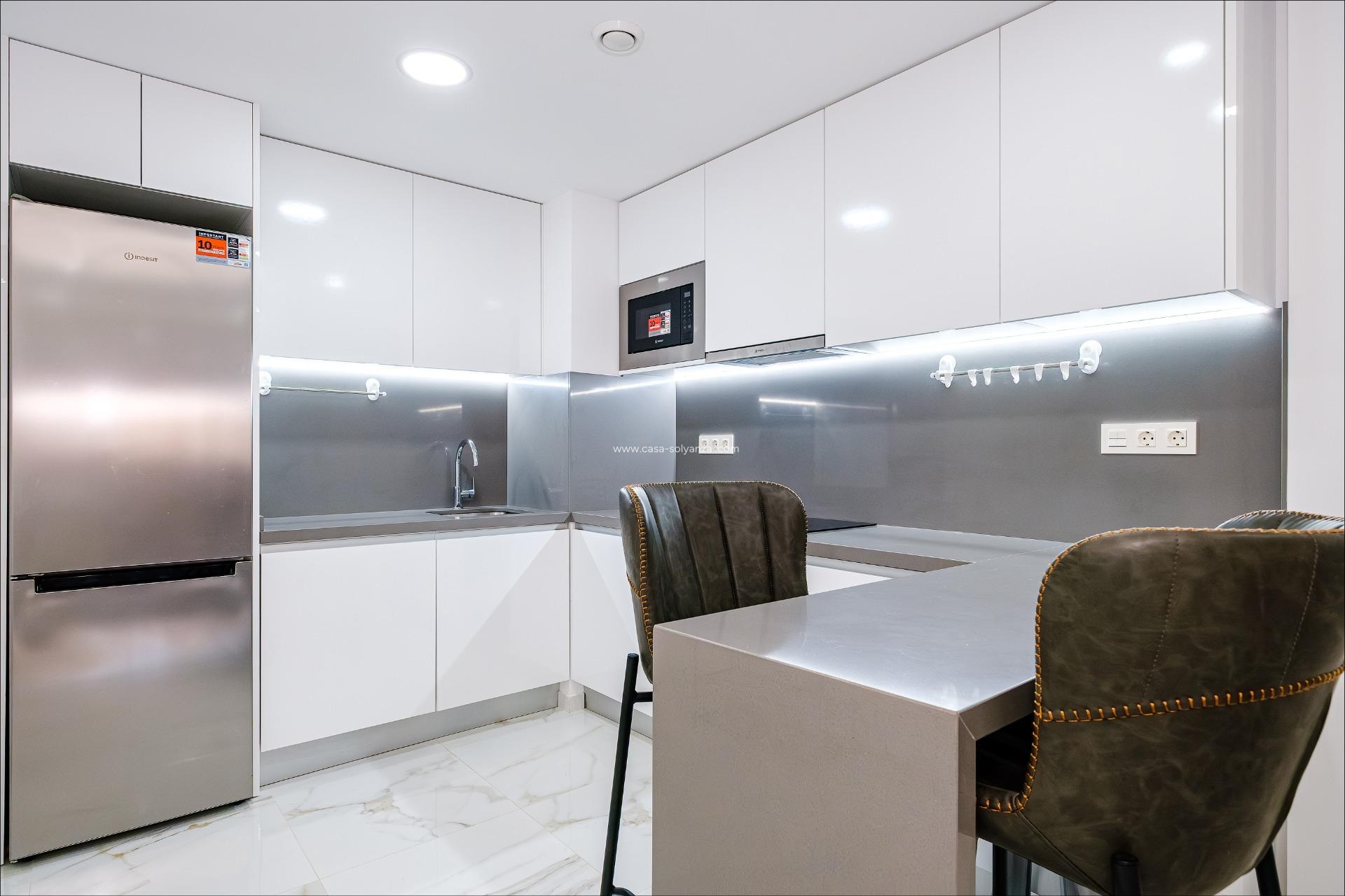 Herverkoop - Appartement / flat - Torrevieja - Playa del Cura