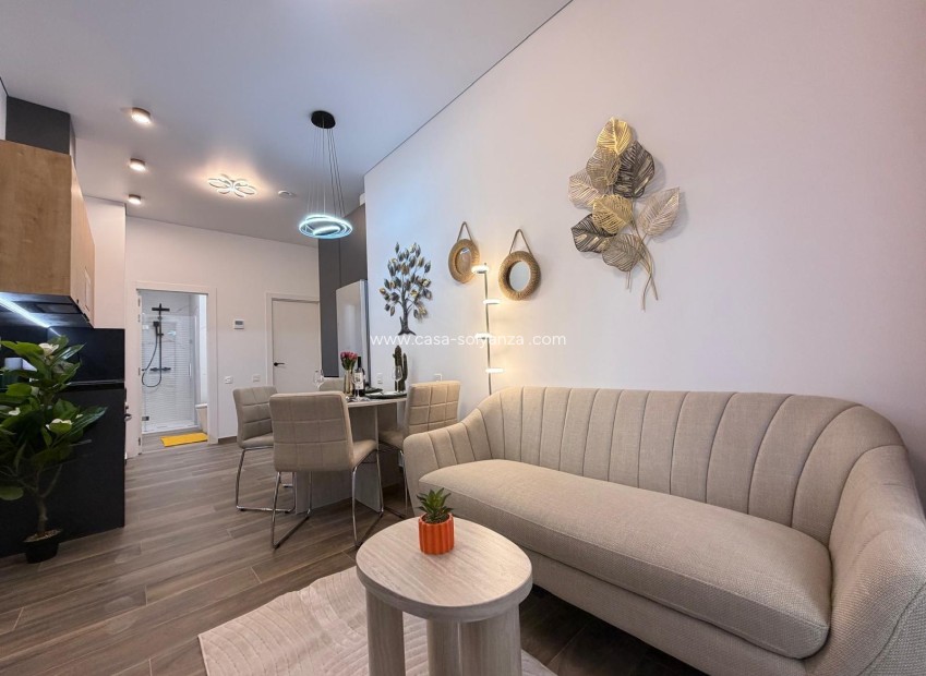 Herverkoop - Appartement / flat - Torrevieja - Puerto