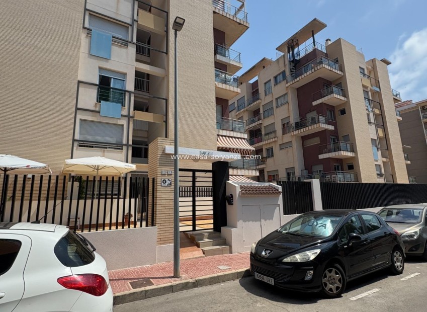 Herverkoop - Appartement / flat - Torrevieja - Punta Prima