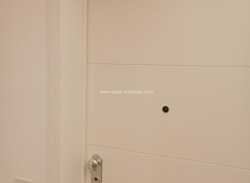 Herverkoop - Appartement / flat - Torrevieja - Punta Prima