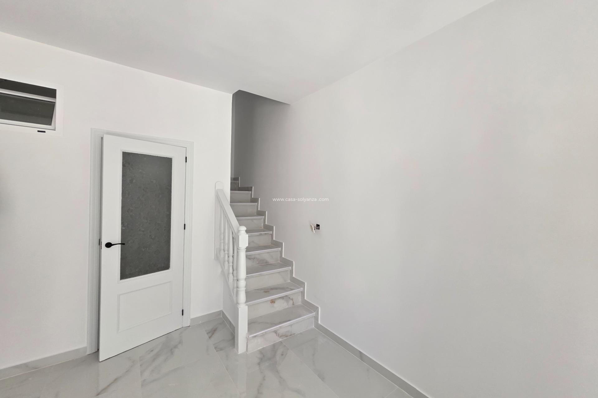 Herverkoop - Appartement / flat - Torrevieja - Torretas