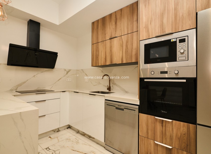Herverkoop - Appartement / flat - Torrevieja - Torrevieja Centro