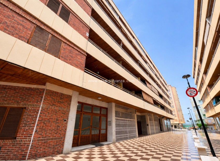 Herverkoop - Appartement / flat - Torrevieja - Torrevieja Centro
