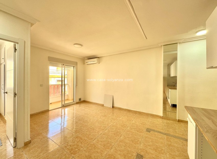 Herverkoop - Appartement / flat - Torrevieja - Torrevieja Centro