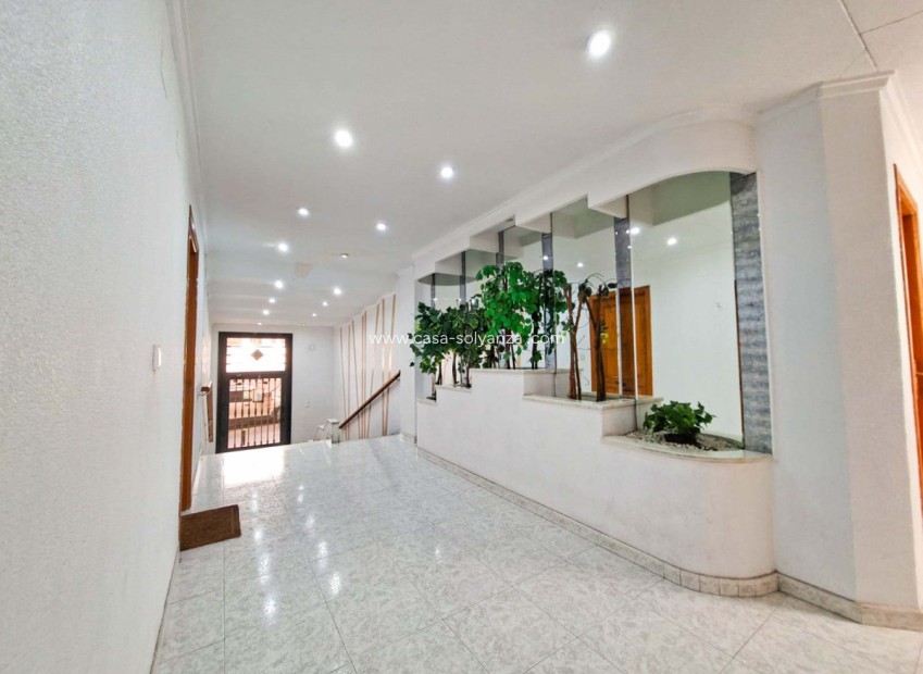 Herverkoop - Appartement / flat - Torrevieja - Torrevieja Centro