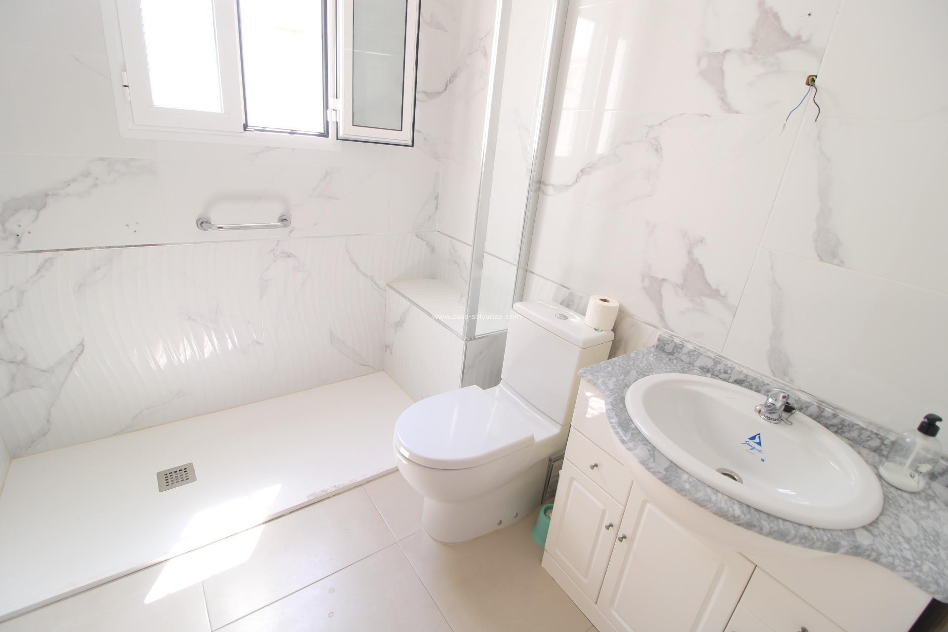 Herverkoop - Appartement / flat - Torrevieja