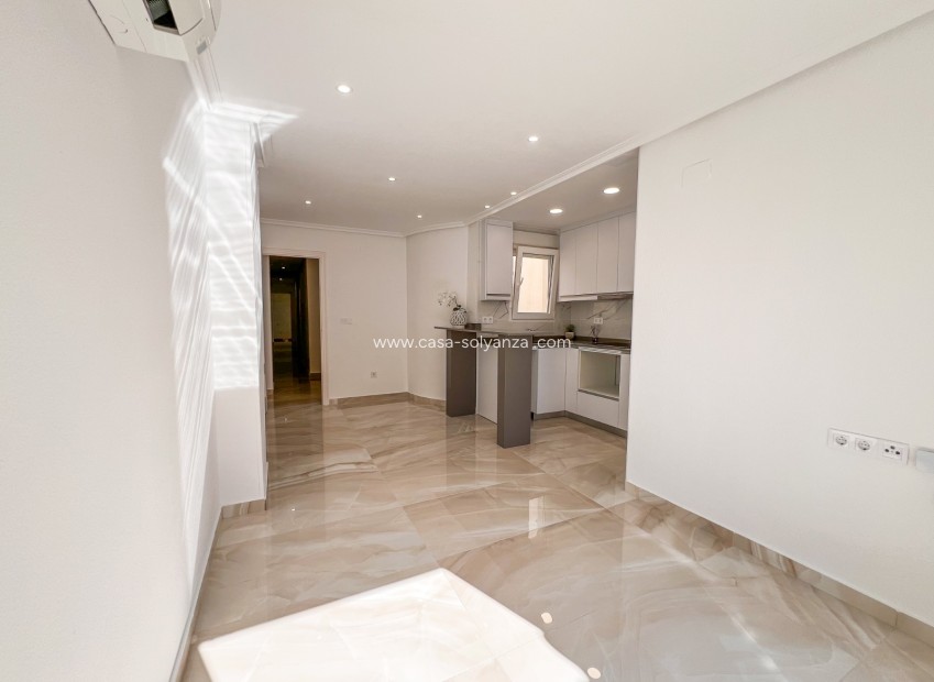 Herverkoop - Appartement / flat - Torrevieja