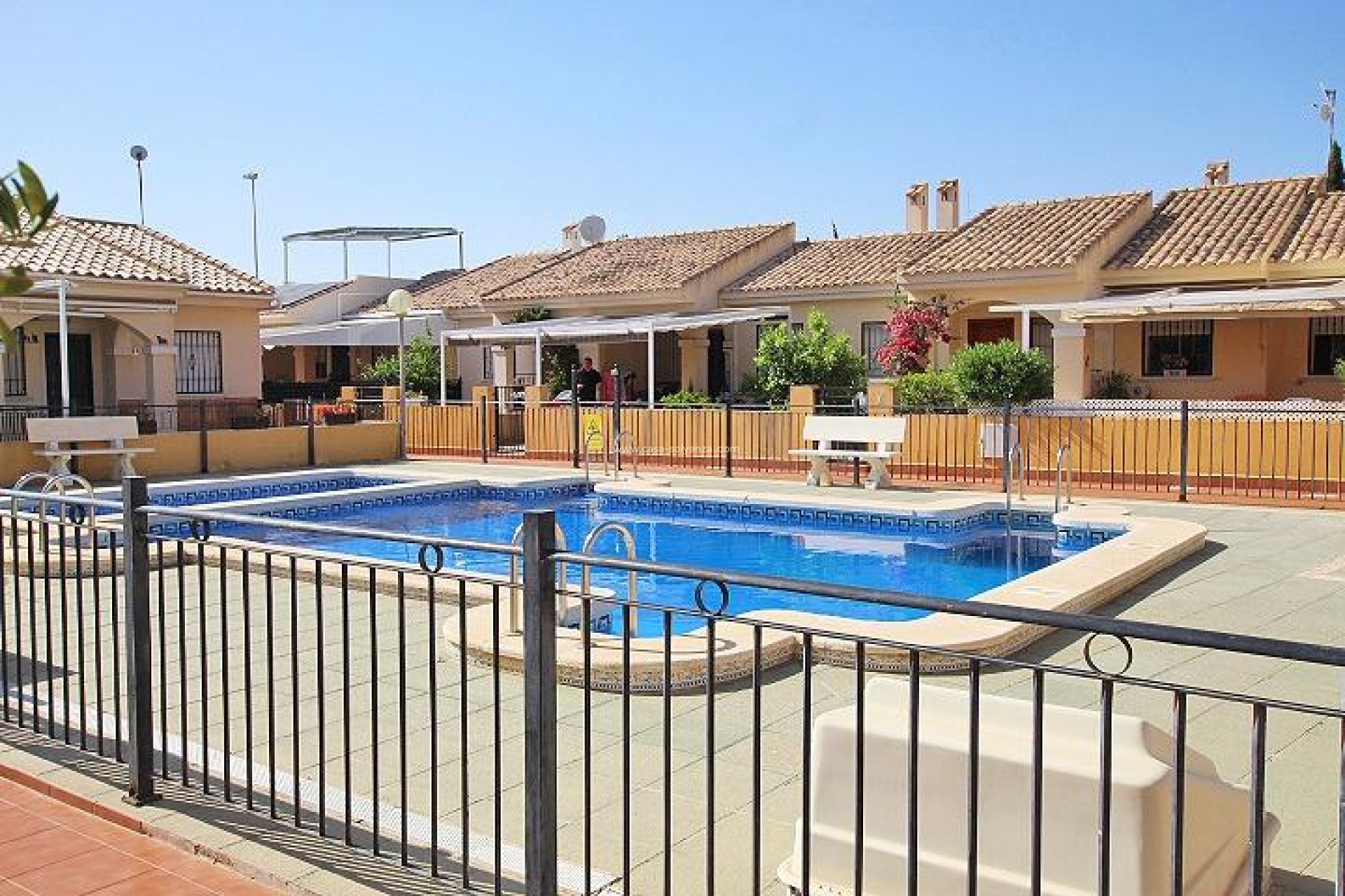 Herverkoop - Bungalow - Guardamar del Segura - 03140