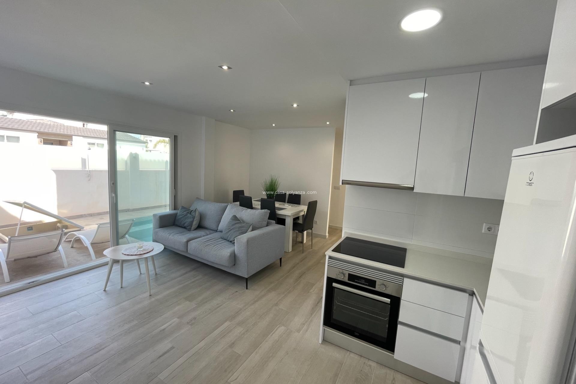 Herverkoop - Bungalow - Orihuela Costa - La Regia