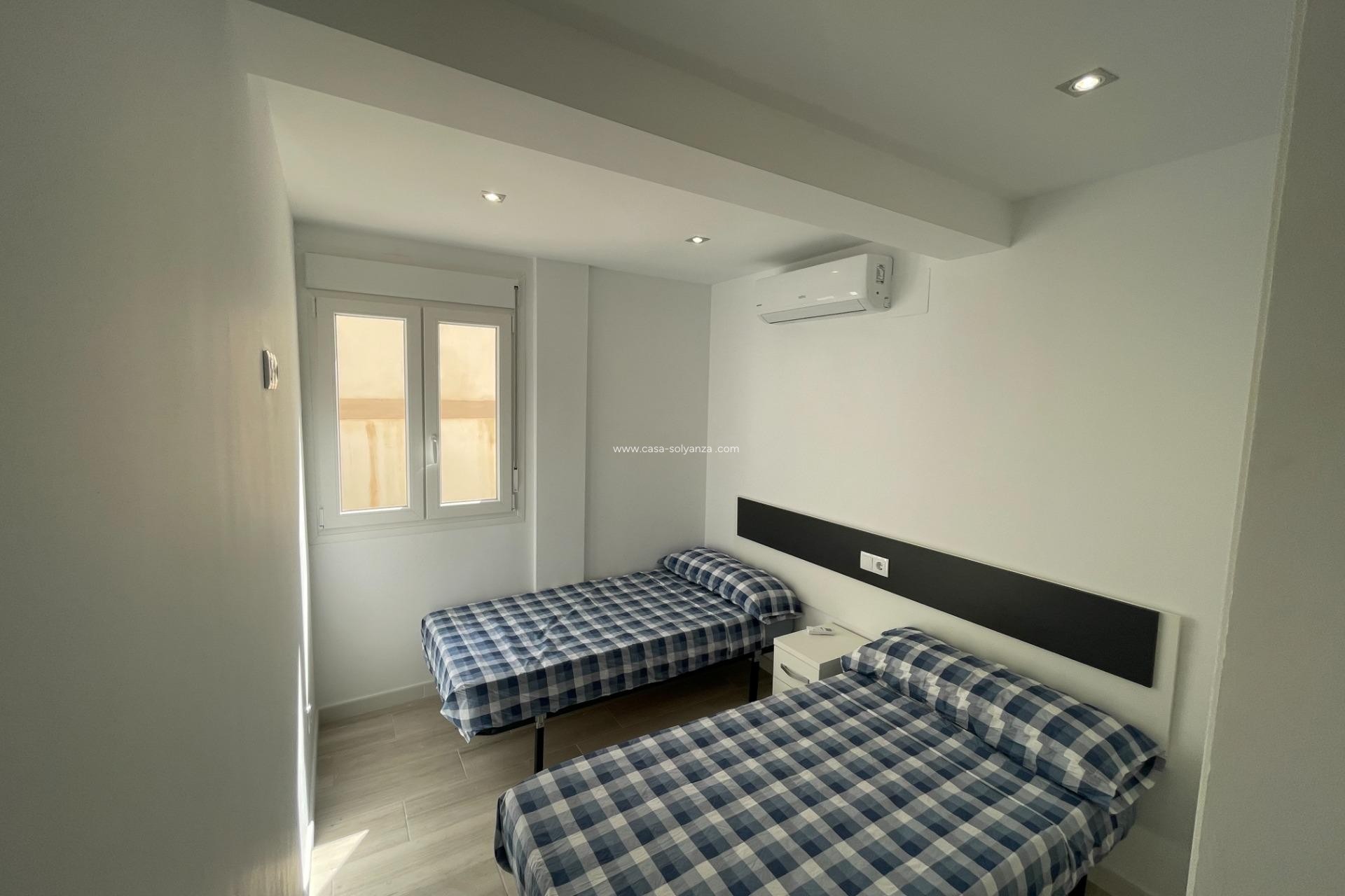 Herverkoop - Bungalow - Orihuela Costa - La Regia