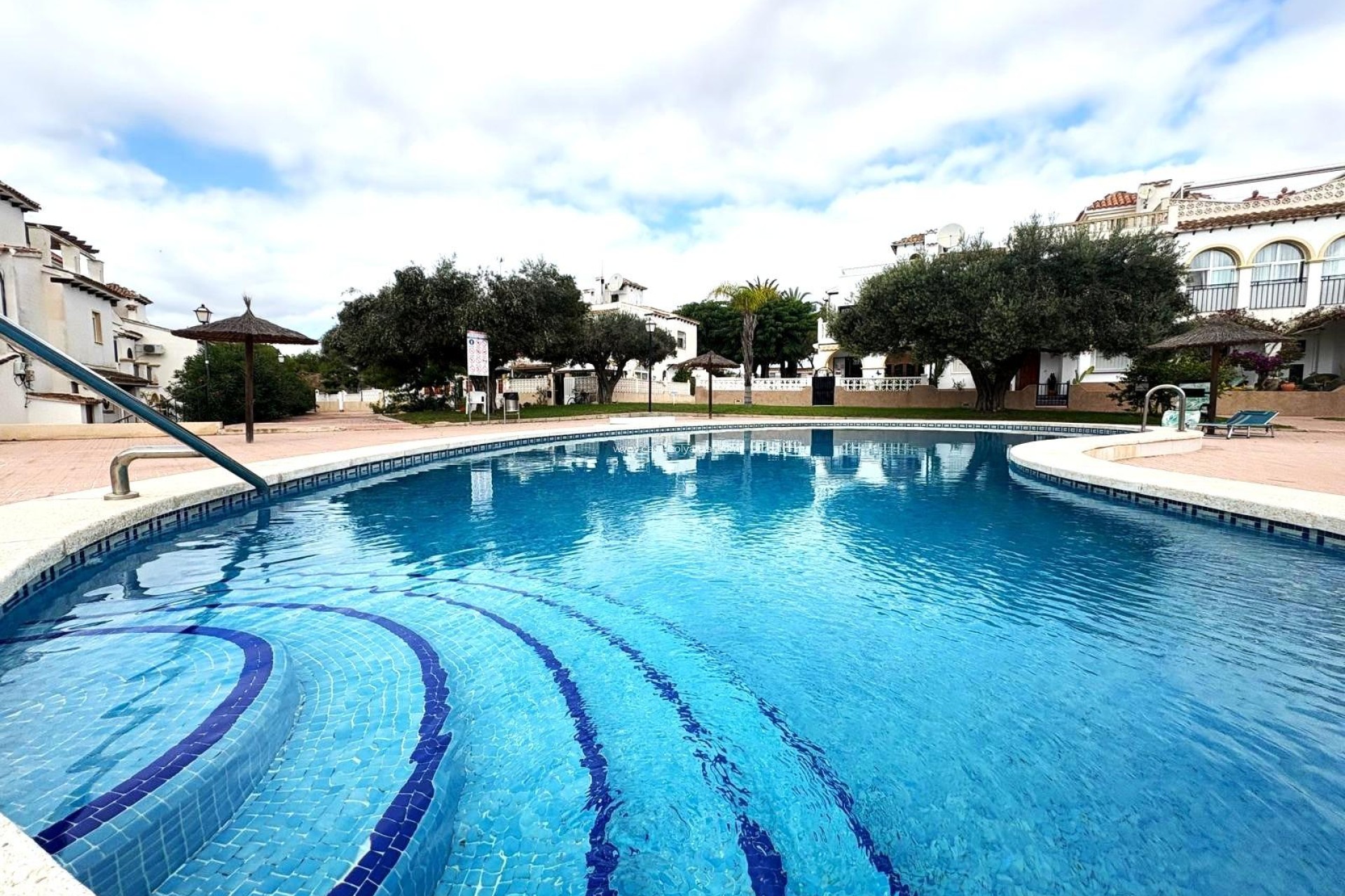 Herverkoop - Bungalow - San Miguel de Salinas - Las Filipinas