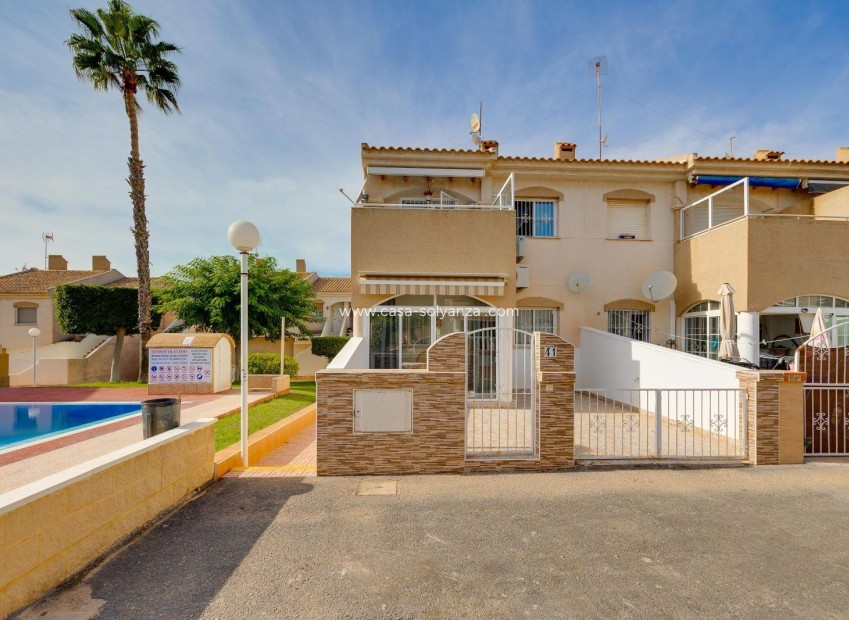 Herverkoop - Bungalow - Torrevieja - Aguas nuevas