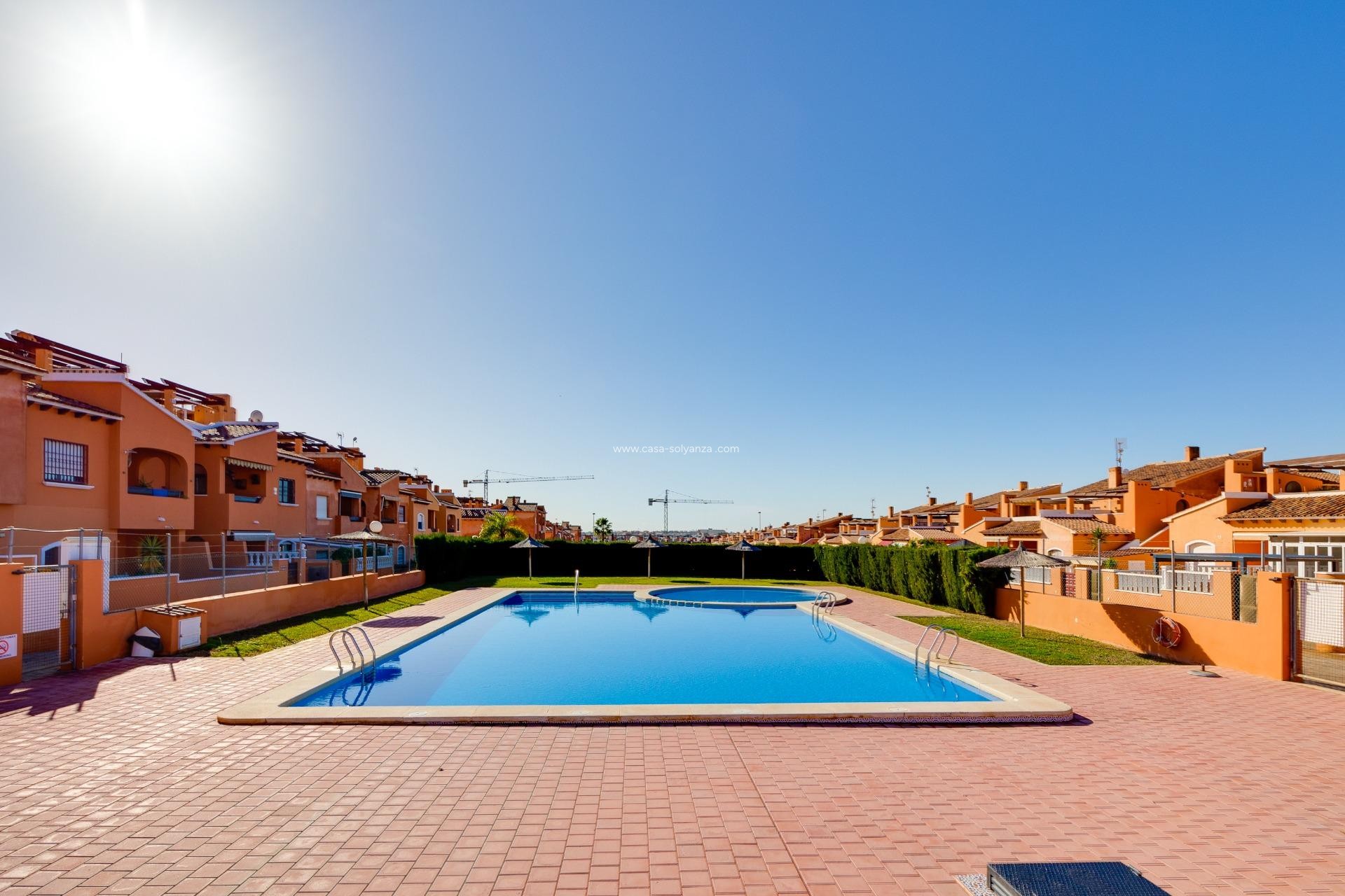 Herverkoop - Bungalow - Torrevieja - Aguas nuevas
