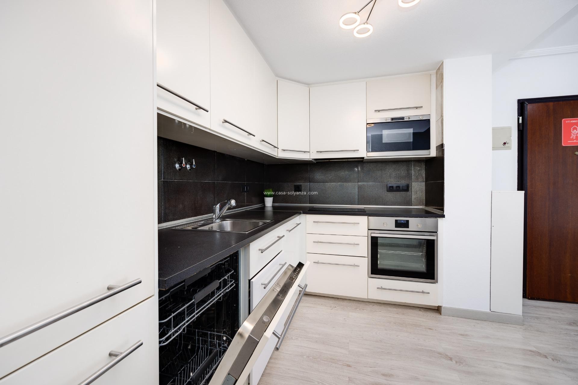 Herverkoop - Bungalow - Torrevieja - Aguas nuevas