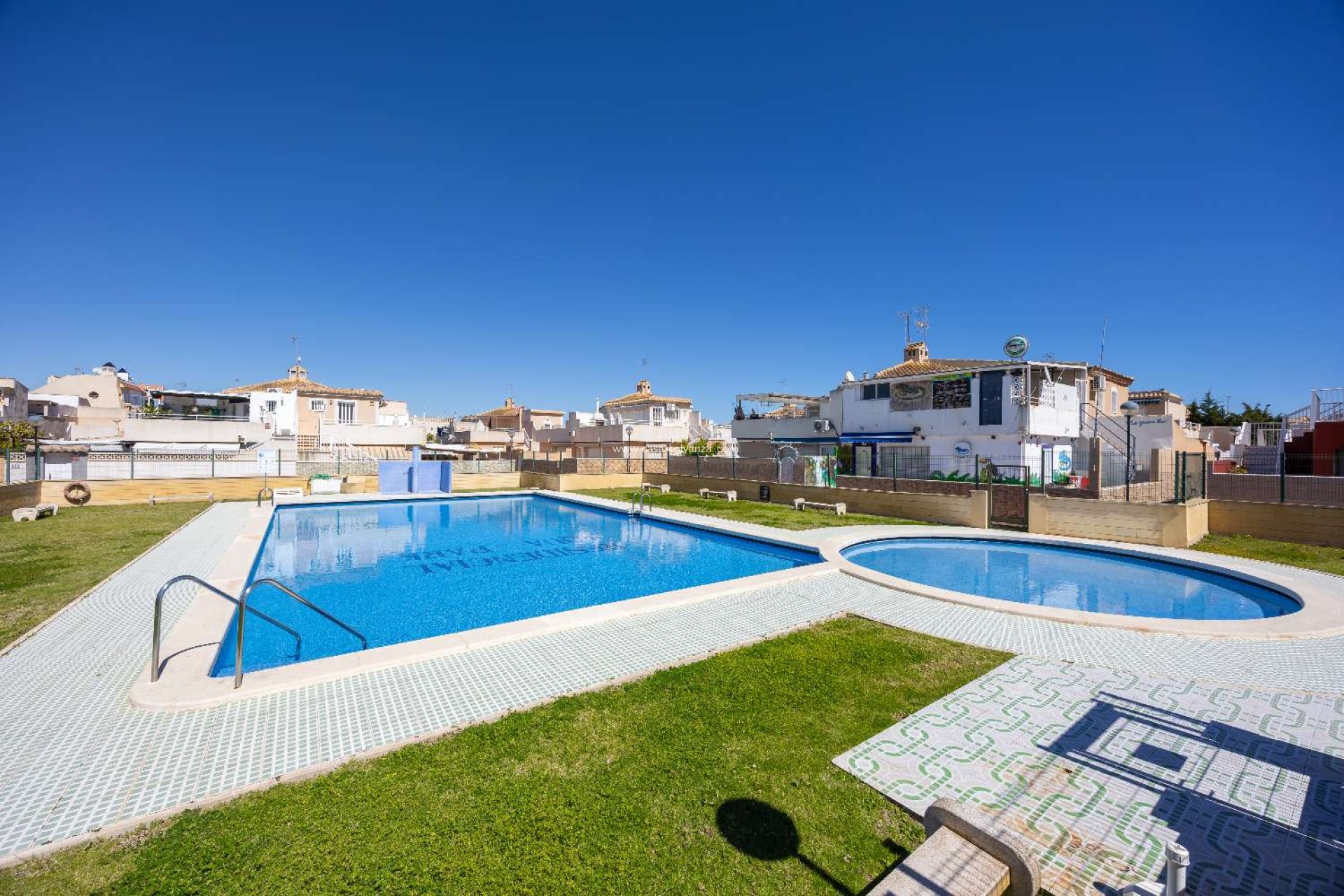 Herverkoop - Bungalow - Torrevieja - Jardin Del Mar