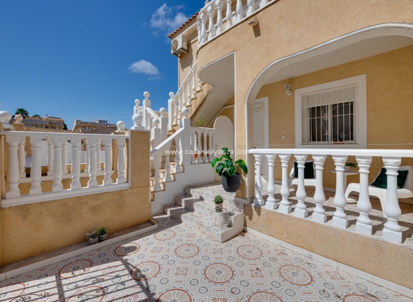 Herverkoop - Bungalow - Torrevieja - Los Frutales