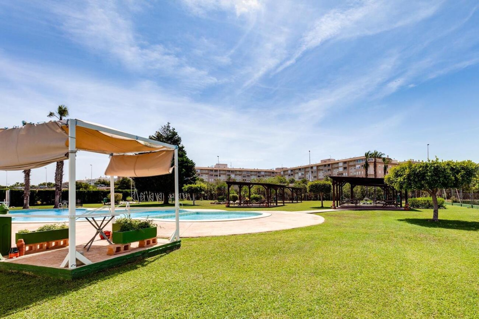 Herverkoop - Bungalow - Torrevieja - PARQUE DE LAS NACIONES