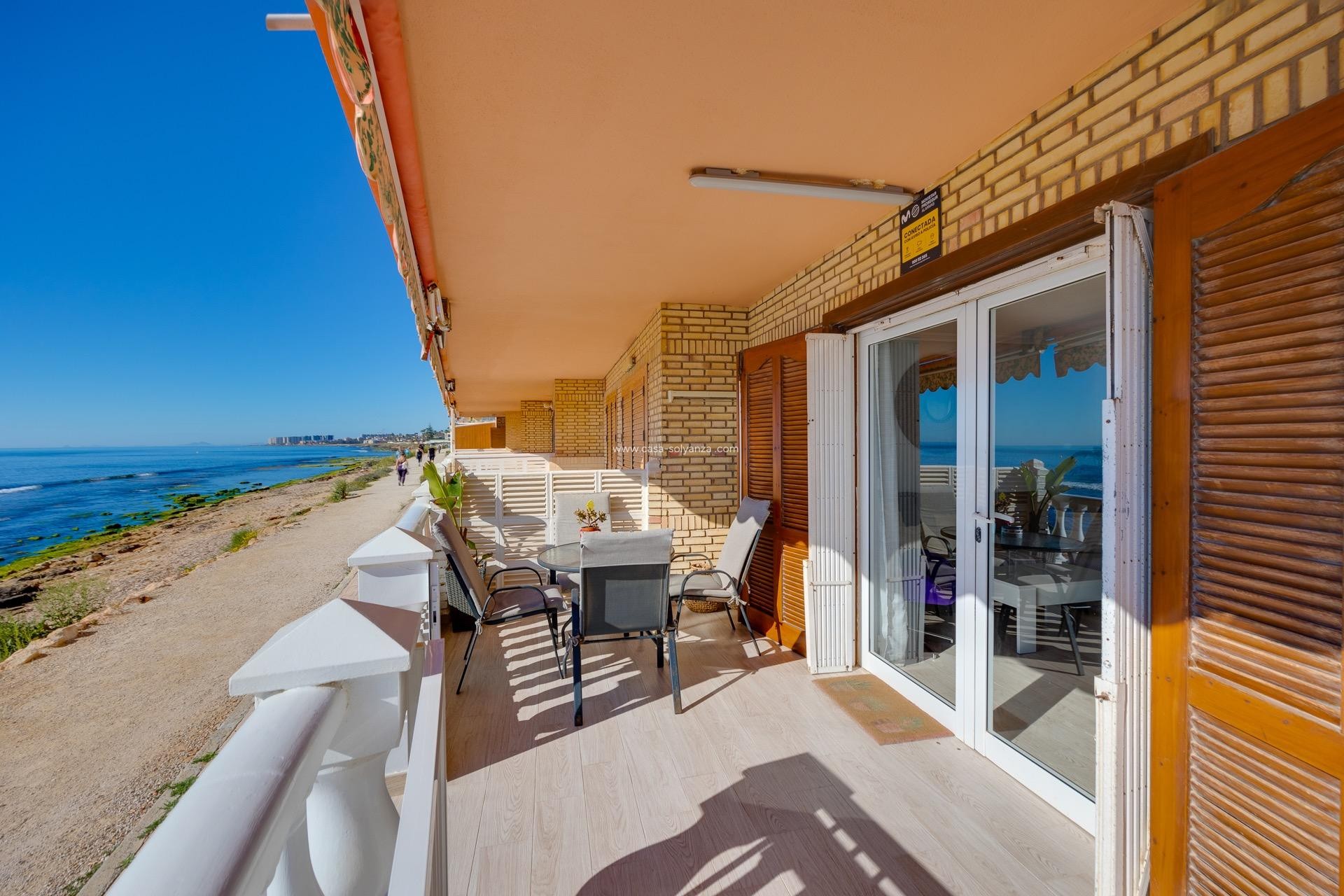 Herverkoop - Bungalow - Torrevieja - Playa De Los Naufragos