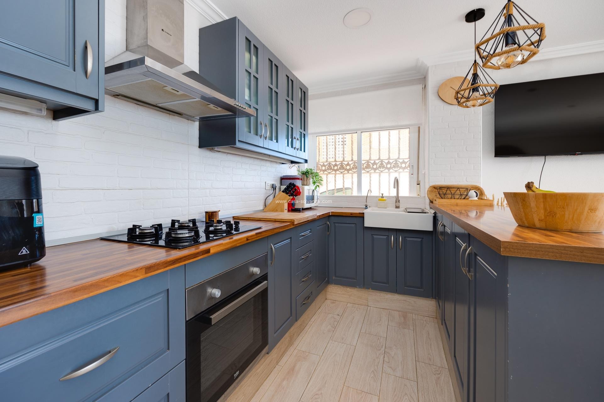 Herverkoop - Bungalow - Torrevieja - Playa De Los Naufragos