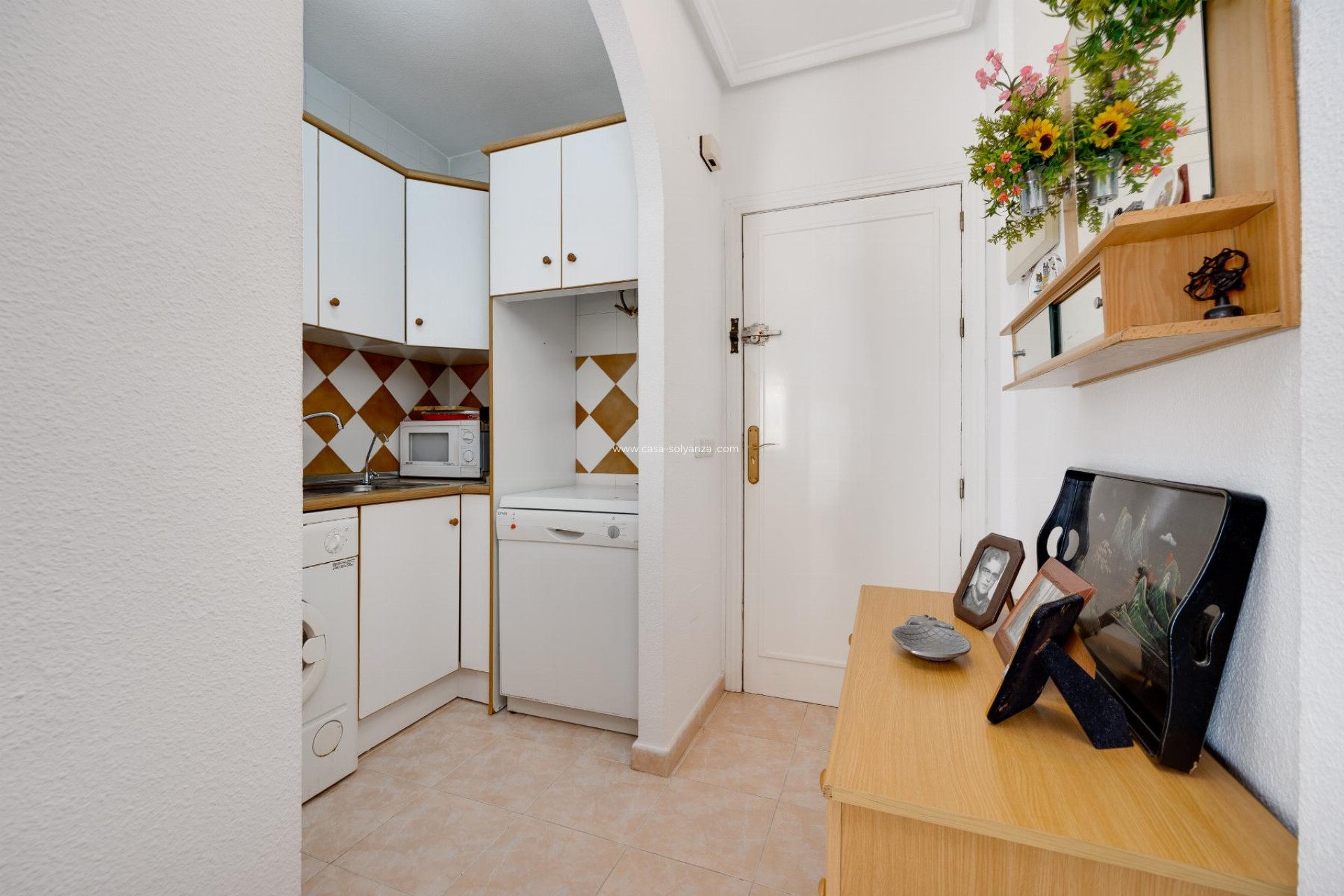 Herverkoop - Bungalow - Torrevieja - Playa De Los Naufragos