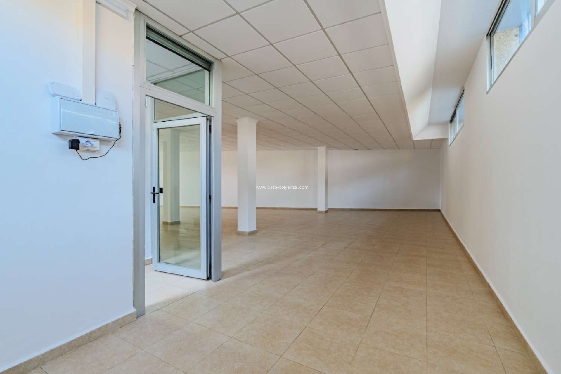 Herverkoop - Business local - Torrevieja - Antonio Machado