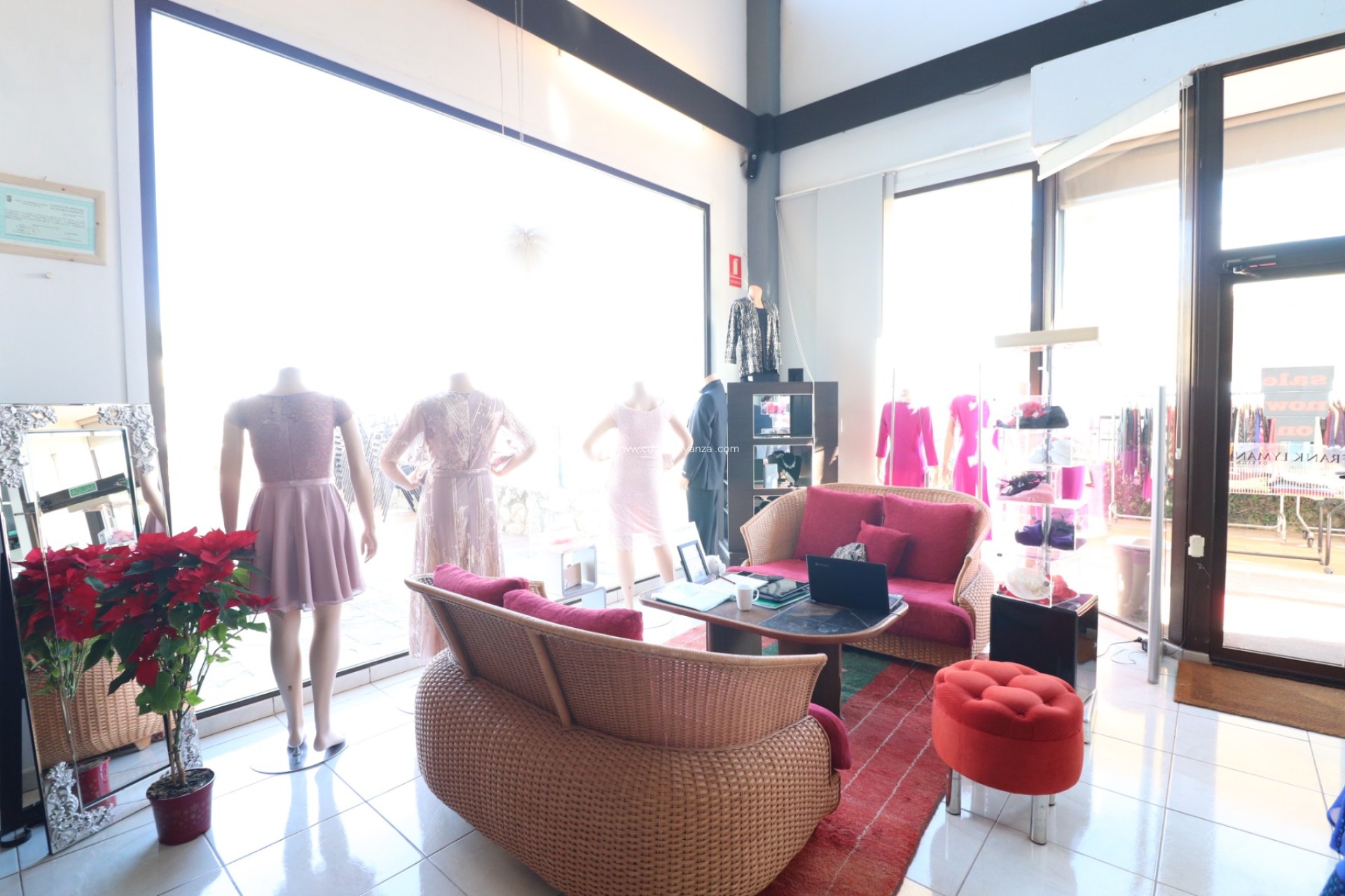 Herverkoop - Commercial (Leasehold) - Algorfa - La Finca Golf Resort