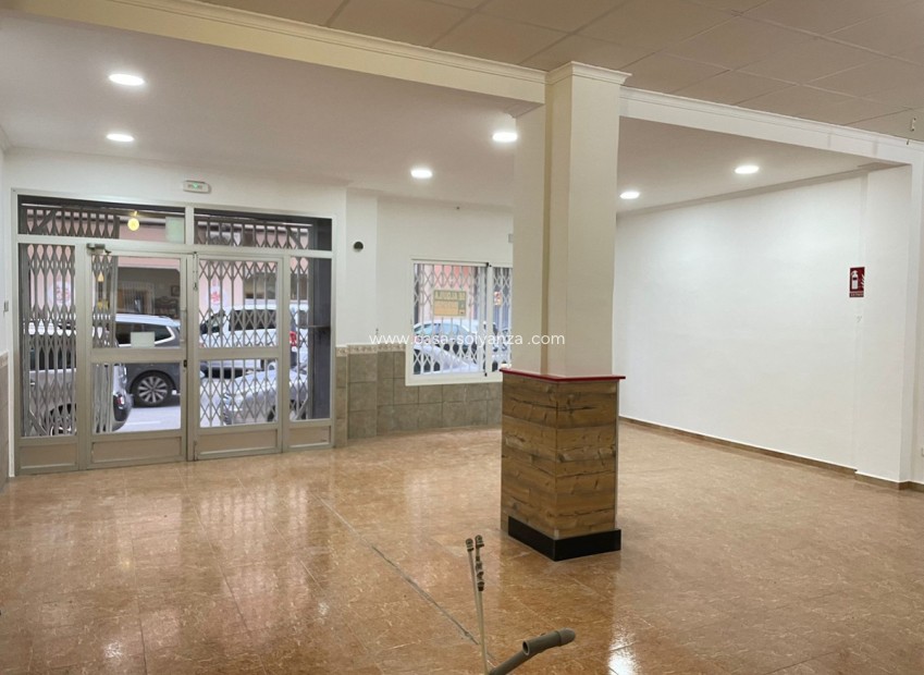 Herverkoop - Commercial Property - Ondara - Ondara Centro
