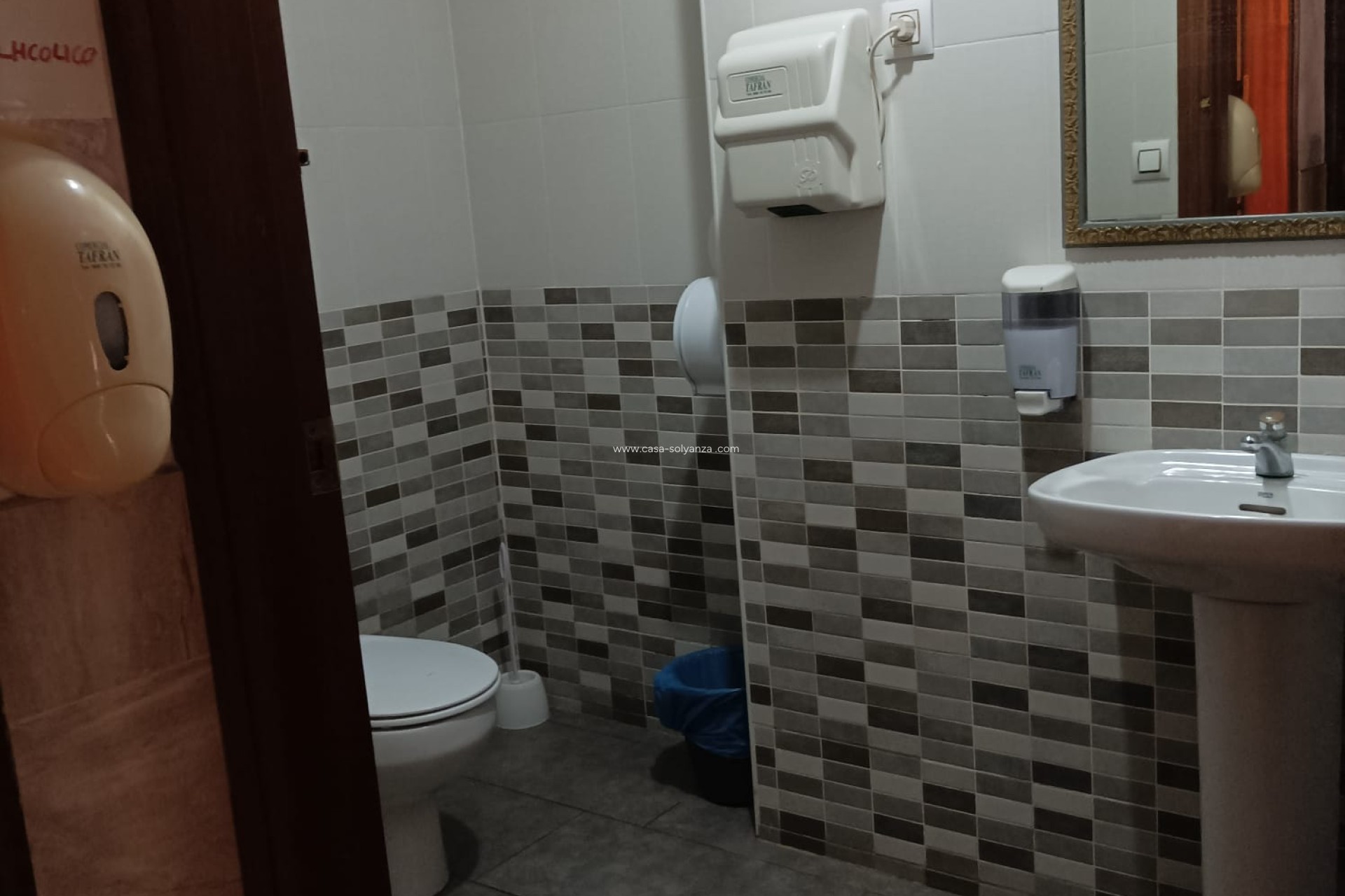 Herverkoop - Commercial Property - Torrevieja