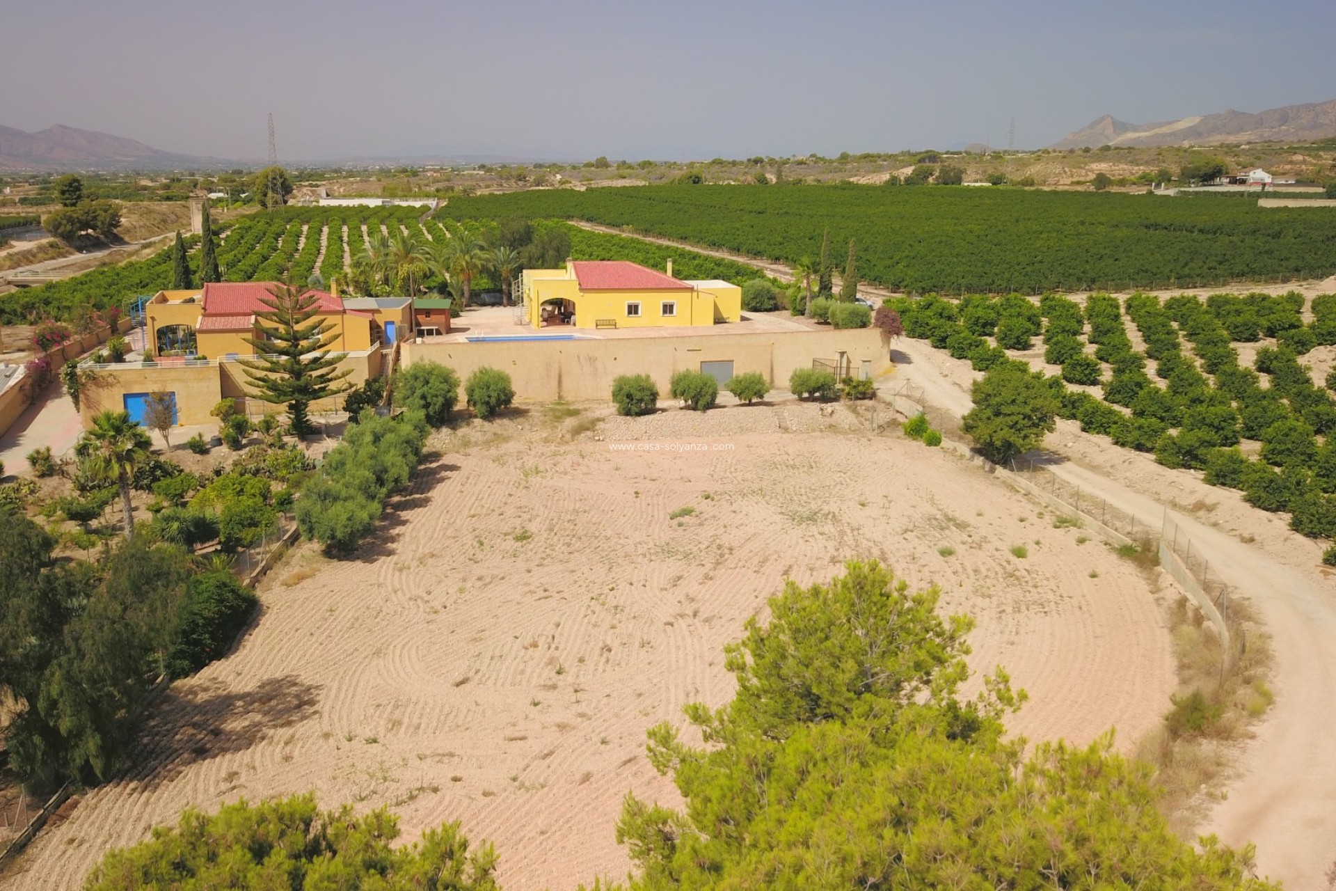 Herverkoop - Country Property/Finca - Albatera - Albatera - Country