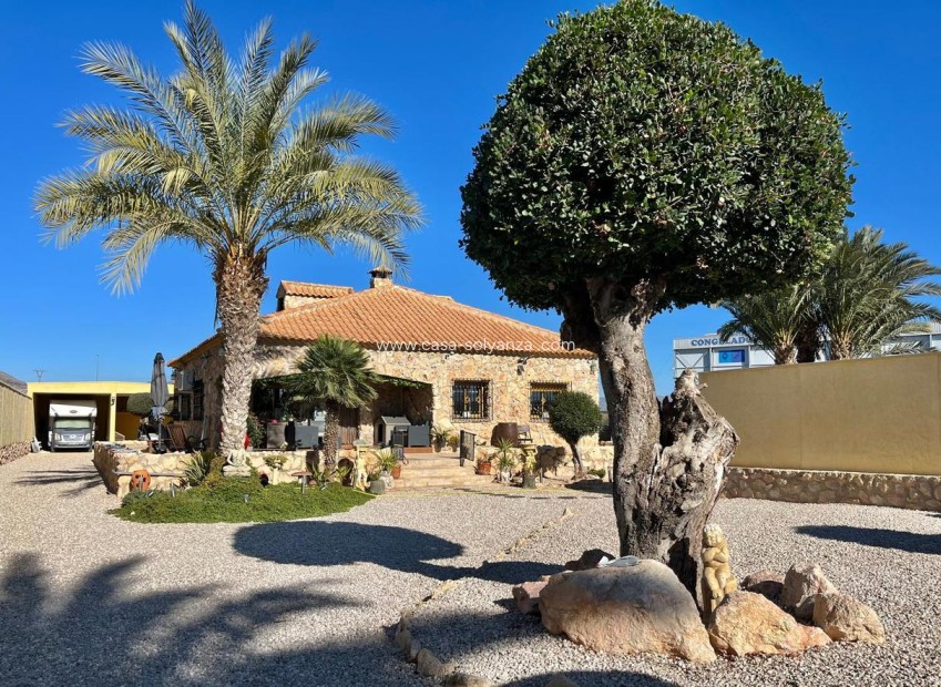 Herverkoop - Country Property/Finca - Fortuna - Inland