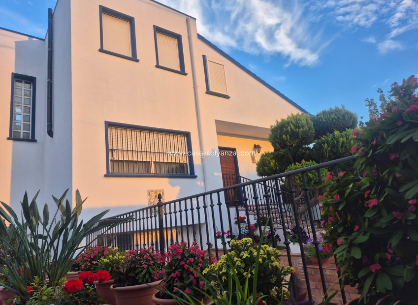 Herverkoop - Country Property/Finca - Orihuela - Casco Histórico