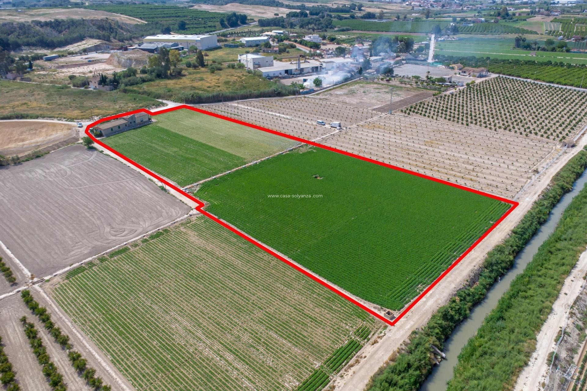 Herverkoop - Country Property/Finca - Orihuela - Desamparados-Hurchillo-Torremendo