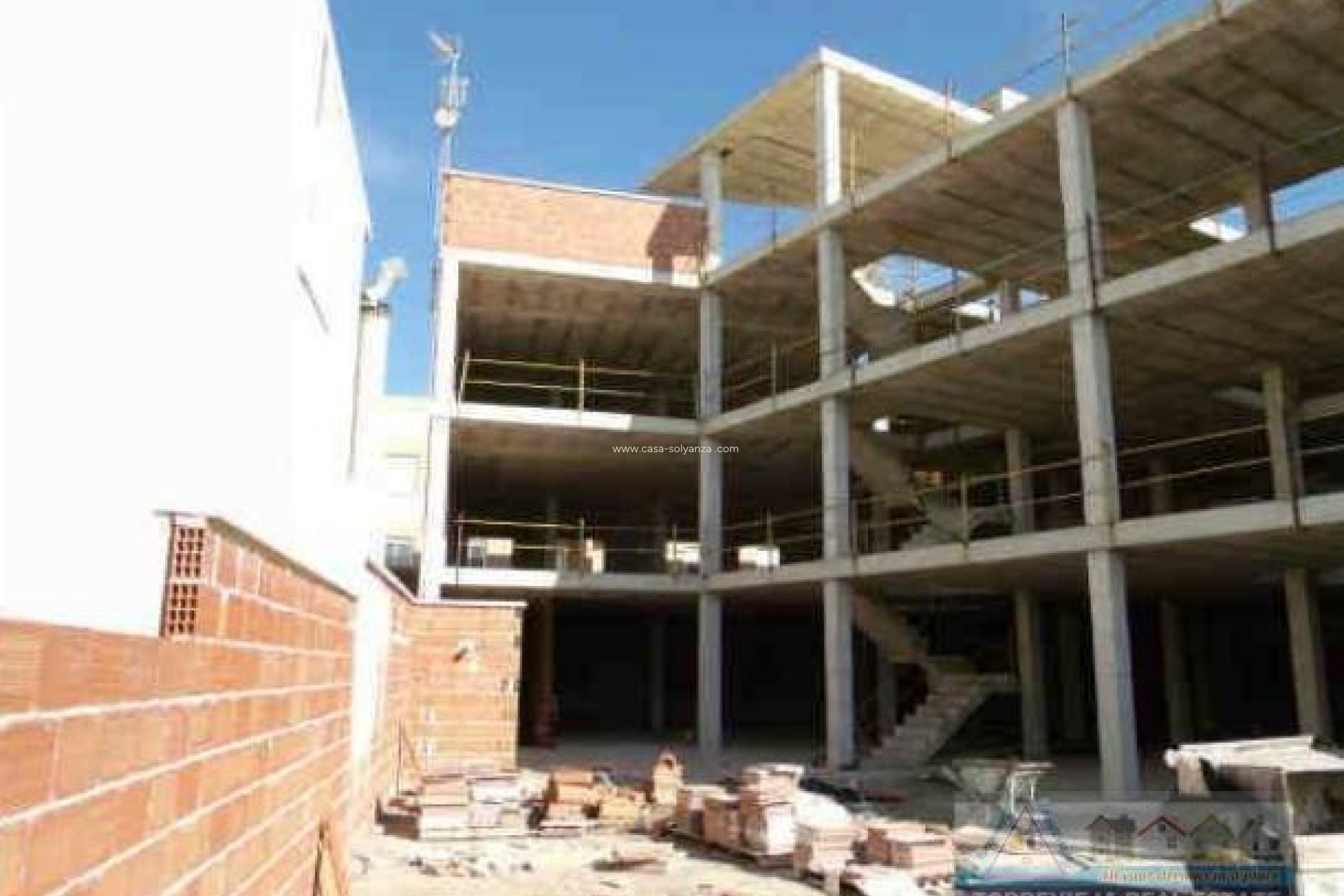 Herverkoop - Edificio - Los Montesinos - CENTRO