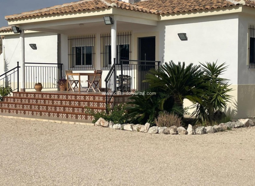 Herverkoop - Finca / Country Property - Abanilla