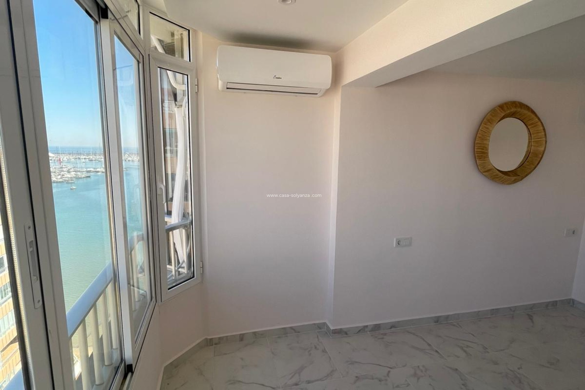 Herverkoop - Flat - Torrevieja - Acequion