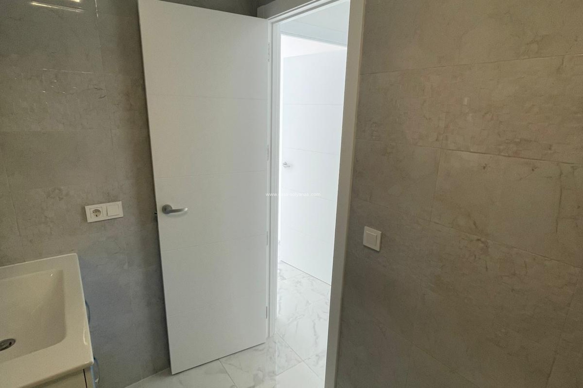 Herverkoop - Flat - Torrevieja - Acequion