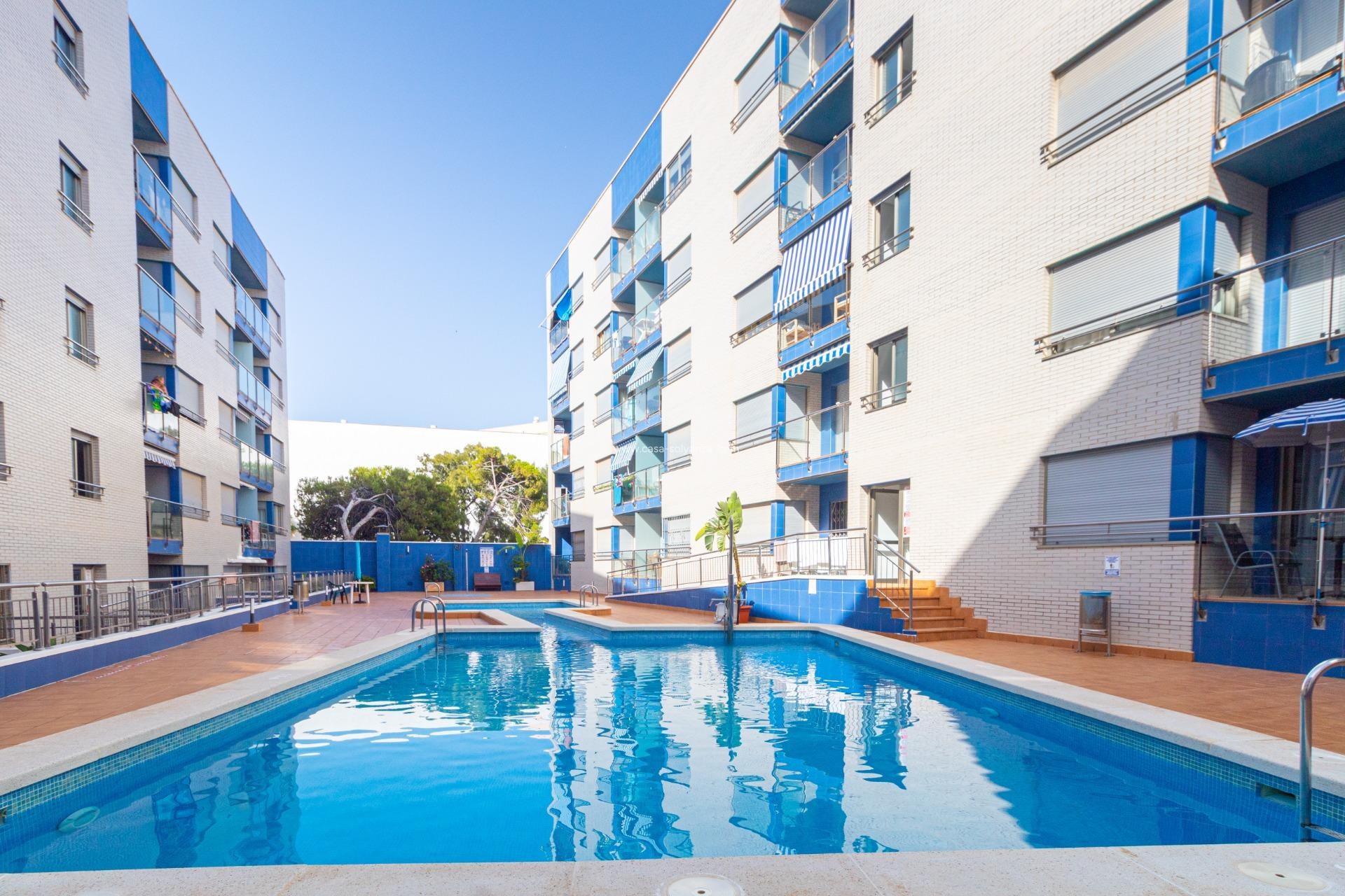 Herverkoop - Flat - Torrevieja - Playa de los locos