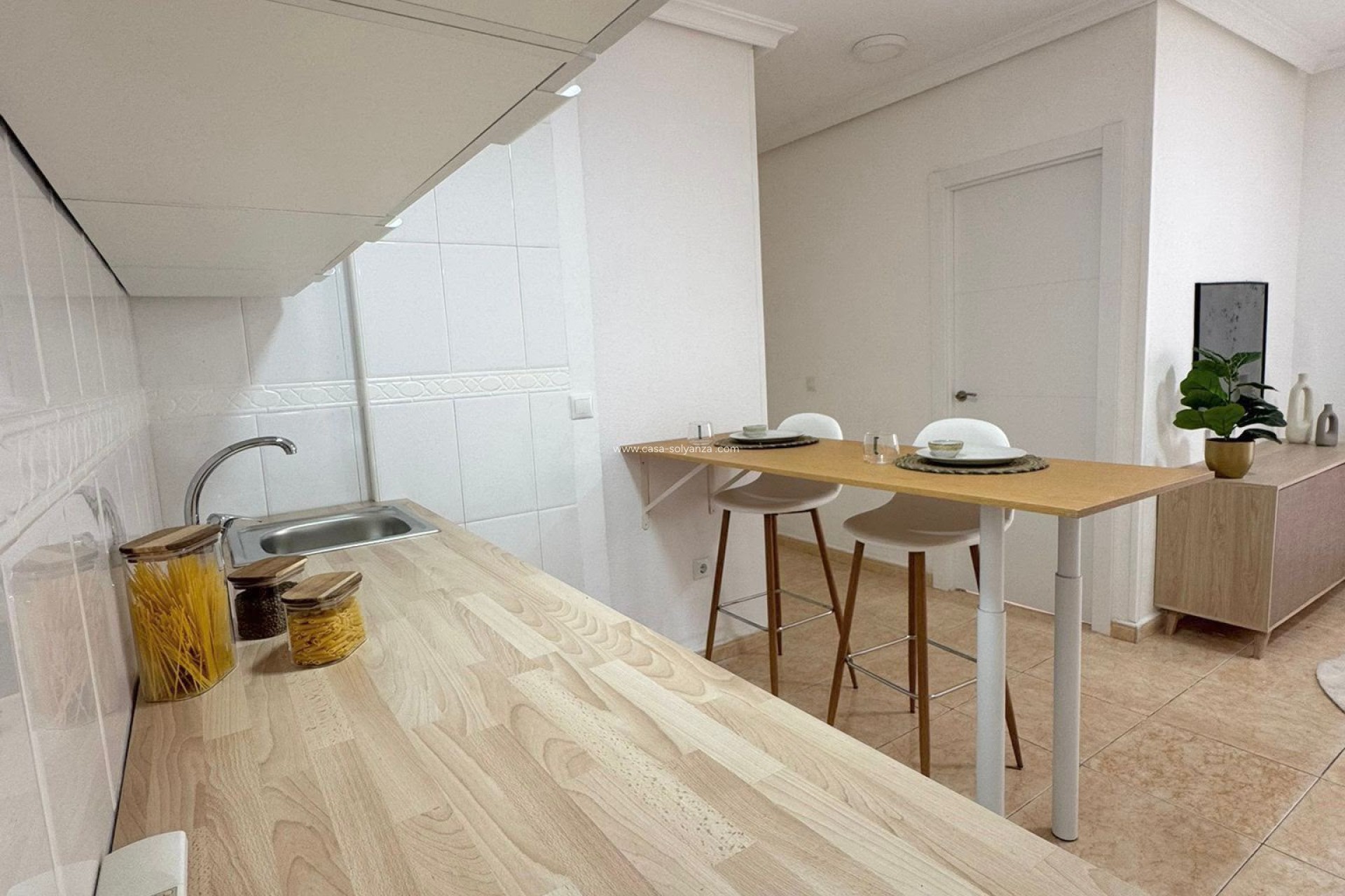 Herverkoop - Flat - Torrevieja - Playa de los Locos