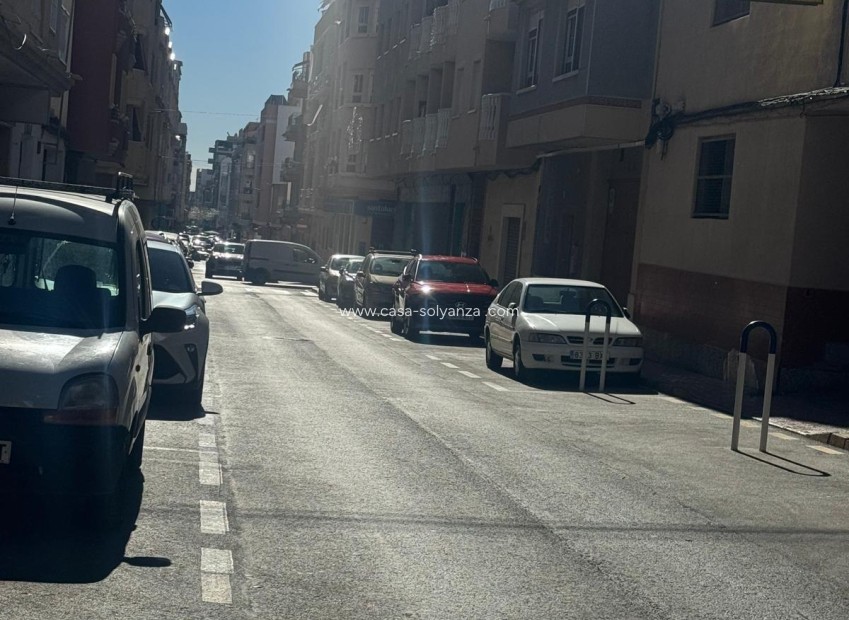 Herverkoop - Flat - Torrevieja