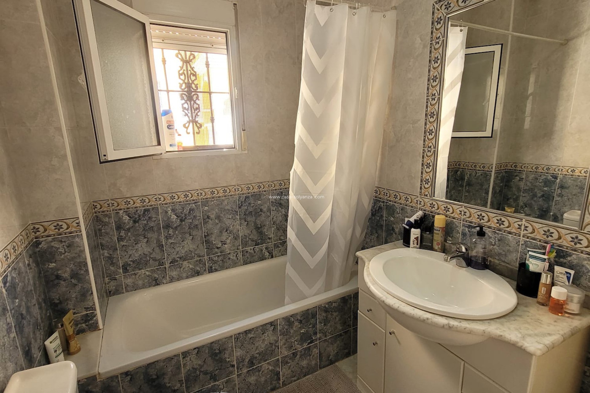 Herverkoop - Herenhuis - Algorfa